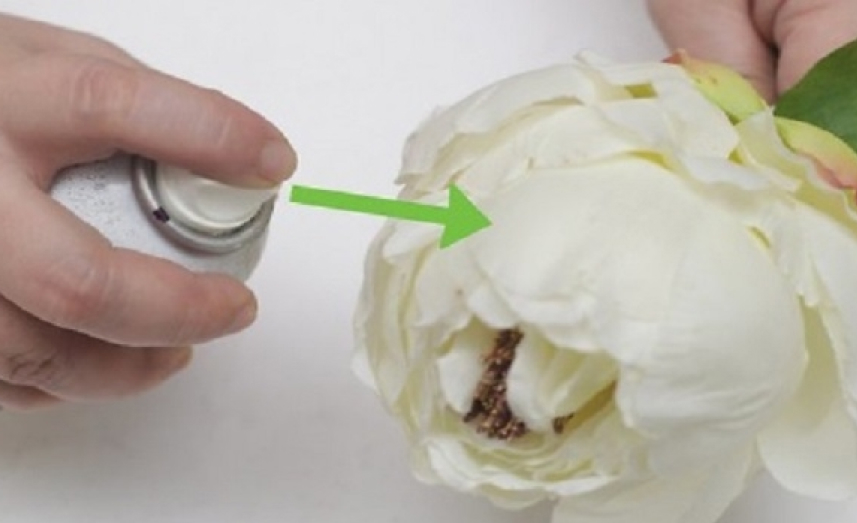 dung dịch vệ sinh hoa giả