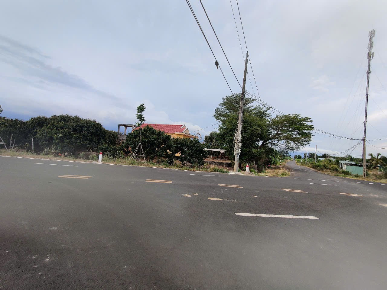 BÁN LÔ ĐẤT 3 MẶT TIÊN-VỊ TRÍ KIM CƯƠNG NGAY NGÃ TƯ ĐƯỜNG 991 - Cơ HỘI VÀNG CHO NHÀ ĐẦU TƯ