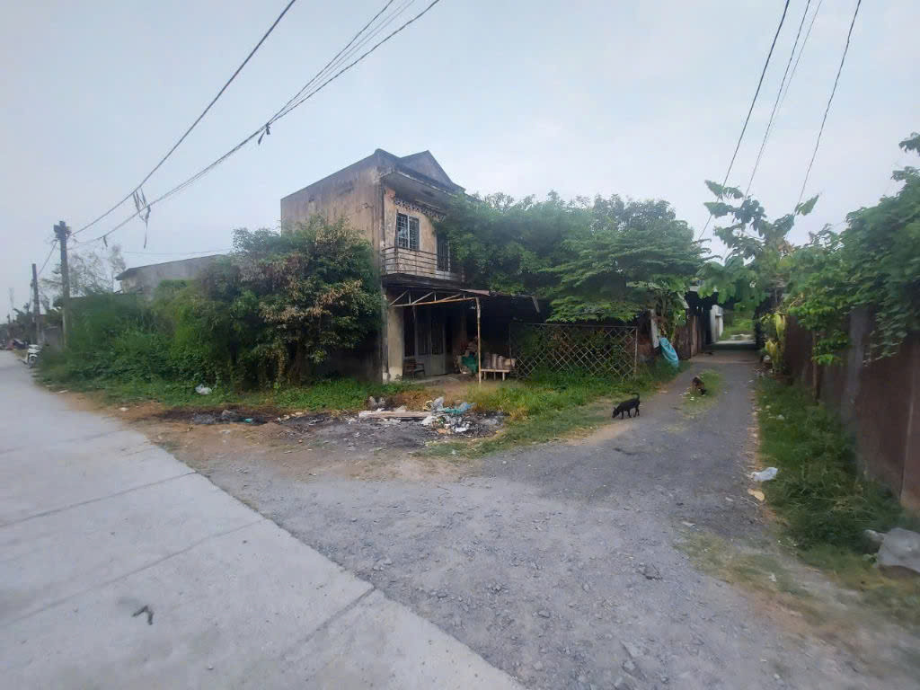 Bán nhà hẻm Đặng Công Bỉnh, 15x16.5m, giá 3.3 tỷ