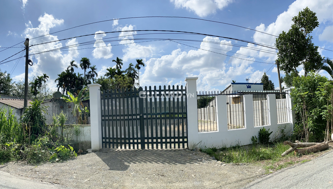 Đất thổ Mt đường Nguyễn thi Dòn .xã nhuận Đức