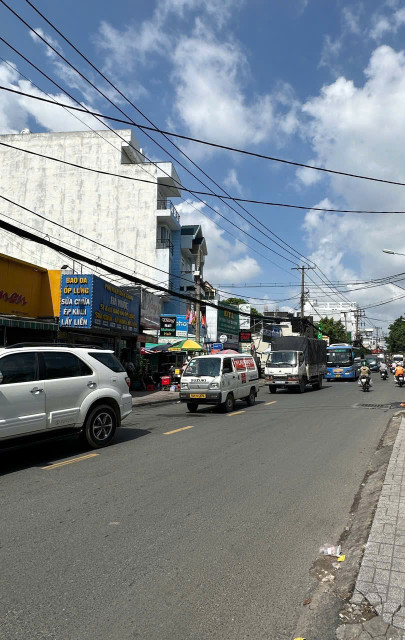 85M2 4 TẦNG 5X17 XE HƠI VÀO NHÀ CHO THUÊ 20TR.TH GẦN ĐH CÔNG NGHIỆP CS2 CHỈ 7TỶ5