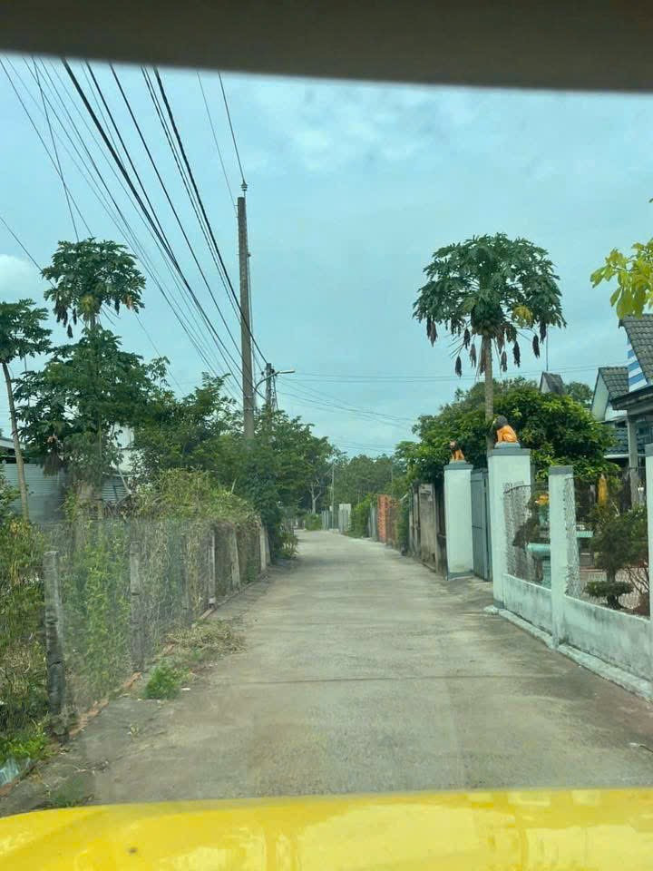Đất thổ cư cần bán. Xã kim long.  Gần chợ rất nhiều tiện ích