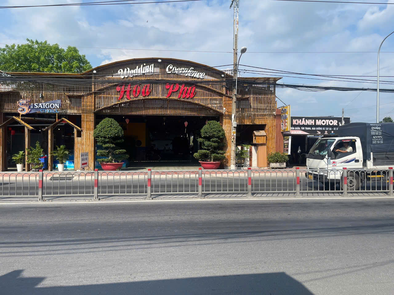 Bán nhà hàng MT Tỉnh lộ 8, Hòa Phú Củ Chi, DT 4564m2, 45x82m, đang hoạt động tốt doanh thu ổn định