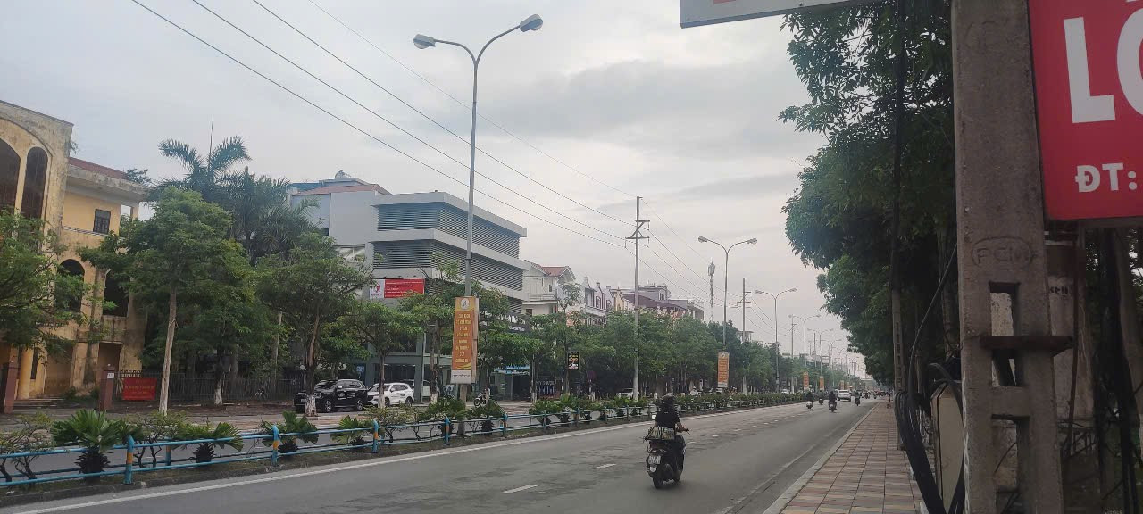Nhà phố kinh doanh 2 mặt tiền đường Trần Thái Tông, p.Trần Hưng Đạo