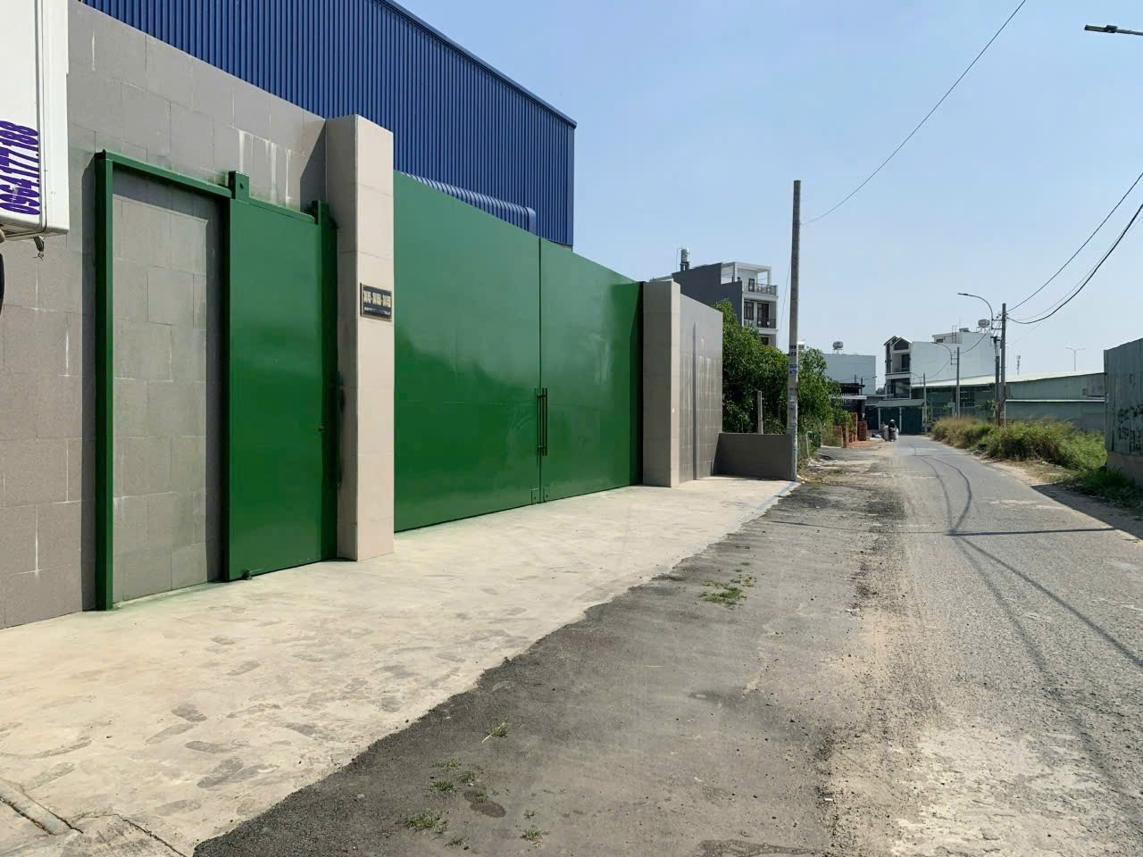 Bán nhà xưởng lớn : 1703.8m2 thổ cư 1.300m2 giá siu tốt. Võ Thị thừa. An Phú Đông sát Quốc lộ 1A