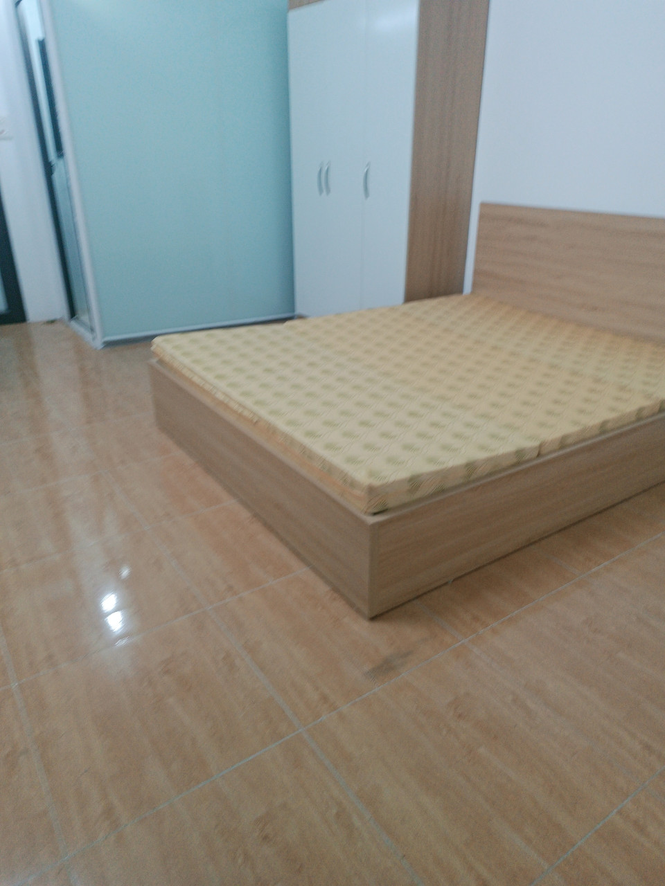 Tôi cho thuê cả nhà