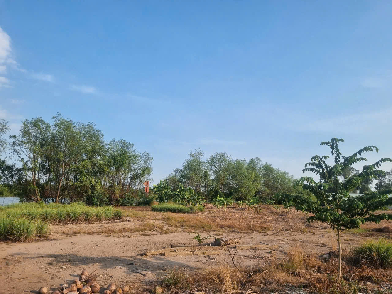 BDS HVL Cho thuê 1,3ha đất sát sông Tắc (view Biệt thự Vinhomes) đường Nguyễn Xiển, Long Thạnh Mỹ, Q9 cũ  Giá thuê 150tr/tháng.