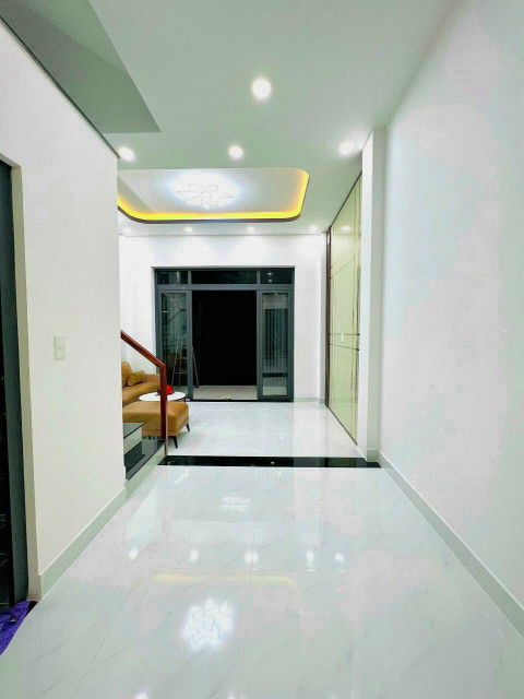 Bán nhà  gần Vinhome quận 9,trường Thạnh,Thủ Đức,55m2,Giá 4tỷ1 gần chợ+4PN+3WC+phòng khách+bếp+xe hơi để trong nhà