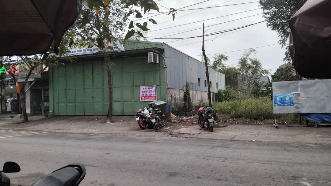 Cho thuê xưởng 300m2