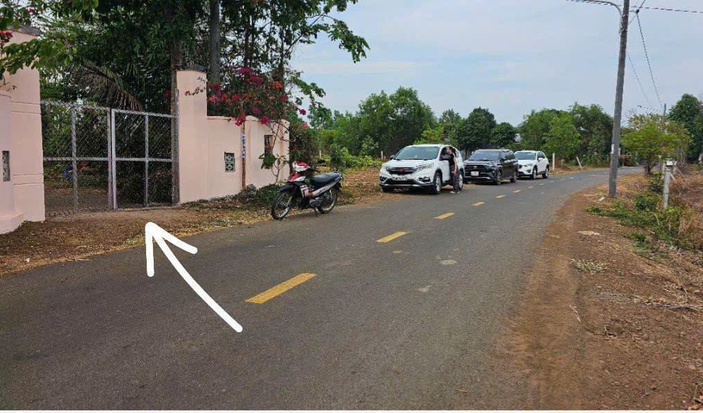 CHÍNH CHỦ CẦN BÁN ĐẤT TẶNG NHÀ CẤP 4 TẠI LONG TÂN  - H. ĐẤT ĐỎ - BÀ RỊA VŨNG TÀU.