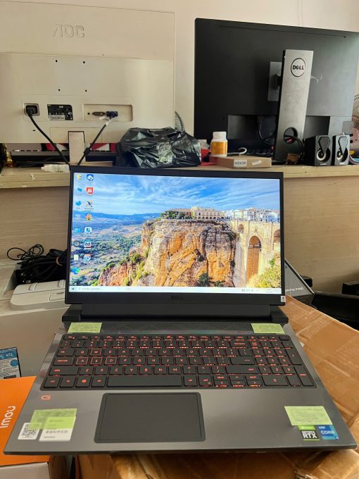 Laptop Gaming DELL G15 5511