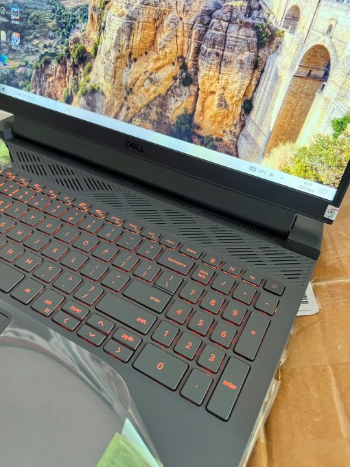 Laptop Gaming DELL G15 5511