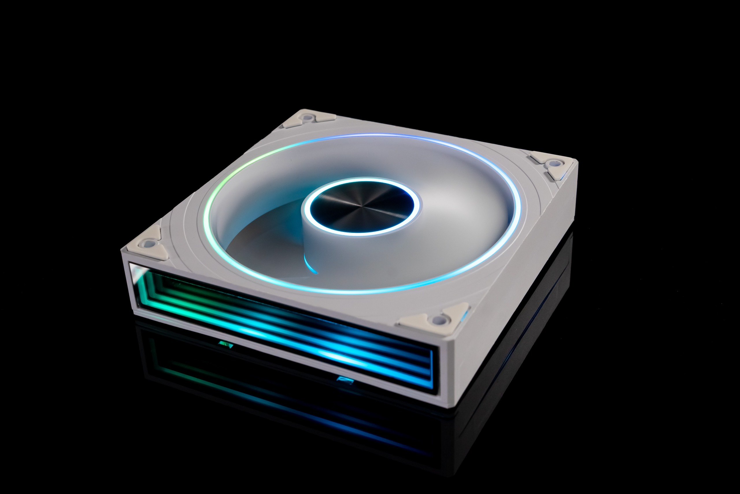 Fan Case Leopard TransWarp ARGB Trắng