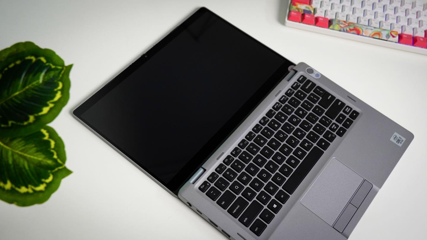 Laptop Dell Latitude 5310 Core i5-10310U Ram 8GB PCIe 256GB 13.3 FHD cảm ứng