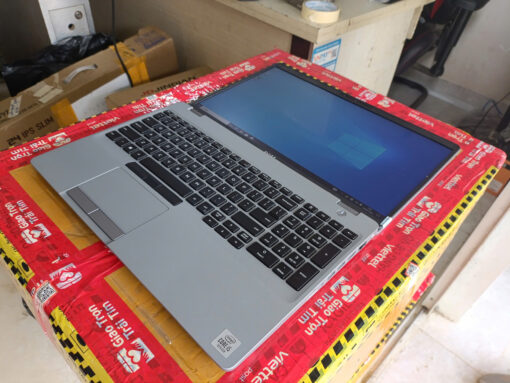 Laptop Dell Latitude 5510 Core i5-10310U RAM 8GB SSD 256GB 15.6 inch FullHD cảm ứng