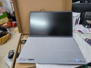 Laptop Dell Vostro 3530 (Core i5-1334U/ 8GB/ 512GB/ 15.6'' FHD Black