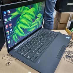 Laptop Dell 7390 I5-8250U