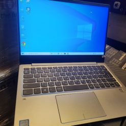 Lenovo 81BV Full HD màu bạc i5 8250U Ram 8Gb nhôm nguyên khối