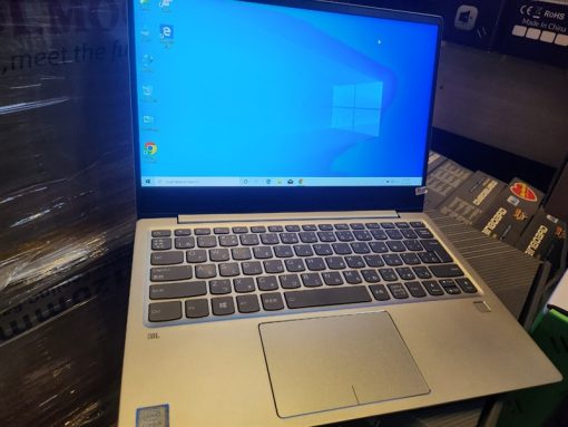 Lenovo 81BV Full HD màu bạc i5 8250U Ram 8Gb nhôm nguyên khối