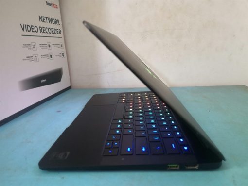 Razer Blade Stealth Core i7 6500u / 4GB / 256GB / 12.5″ - Ảnh 5