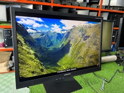 Màn hình LCD Coocaa 24 in C238J01 - Cái