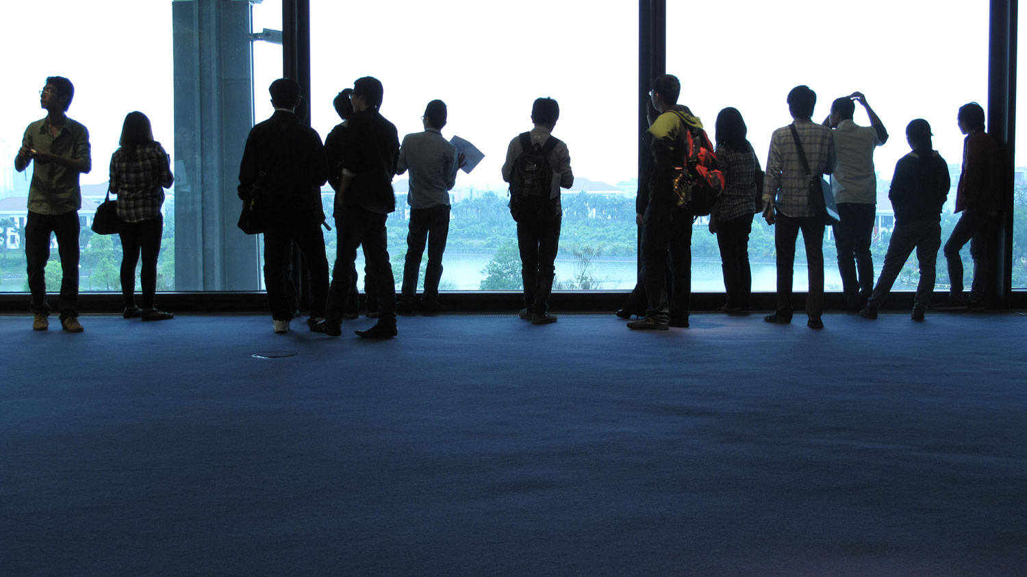 Tham quan thiet ke thi cong san giao dich chung khoan