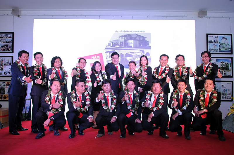 TGĐ và “Dream Team” quyết tâm đưa Nhà Vui trở thành một trong những công ty thiết kế thi công và nội thất hàng đầu Việt Nam.