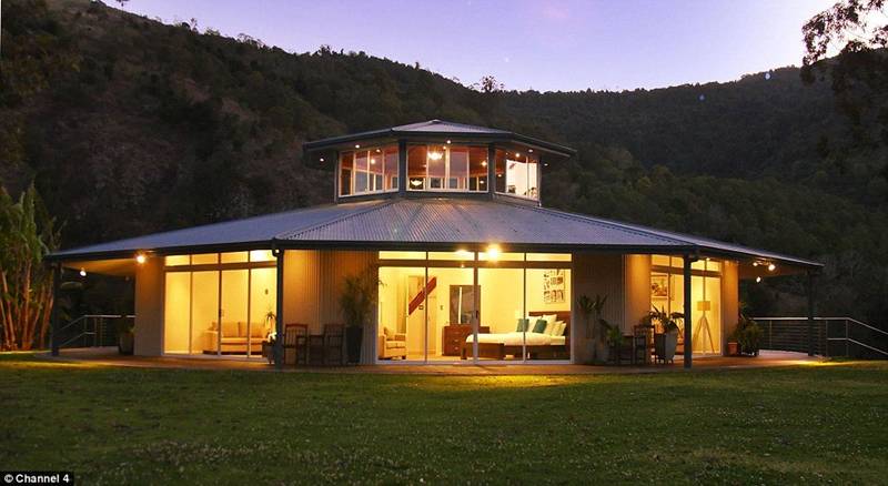 Ngôi nhà độc đáo có thể xoay tròn ở thàn phố Wingham, Australia.