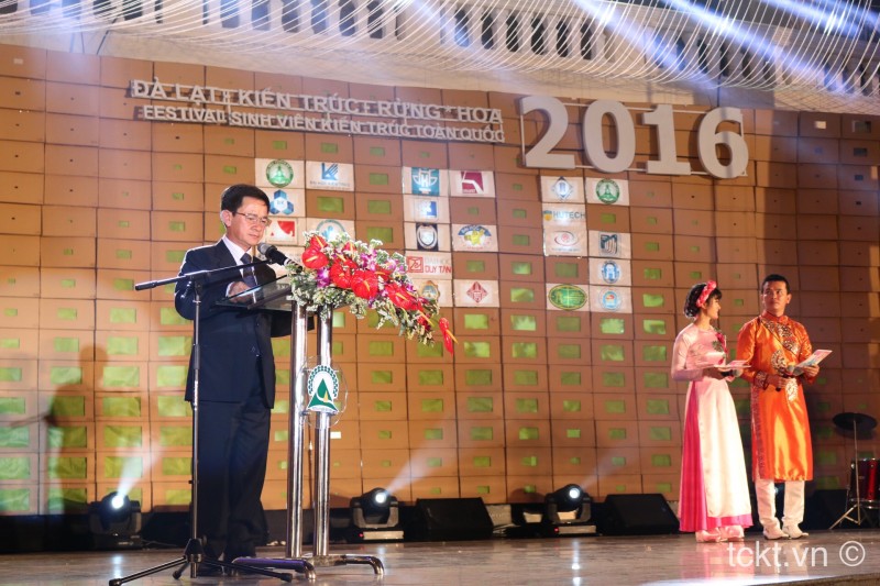 Ông Phan Văn Đa – Phó Chủ tịch UBND tỉnh Lâm Đồng phát biểu
