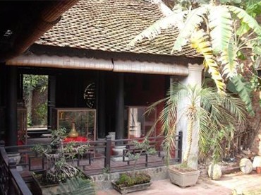 Nhà ở có sân vườn