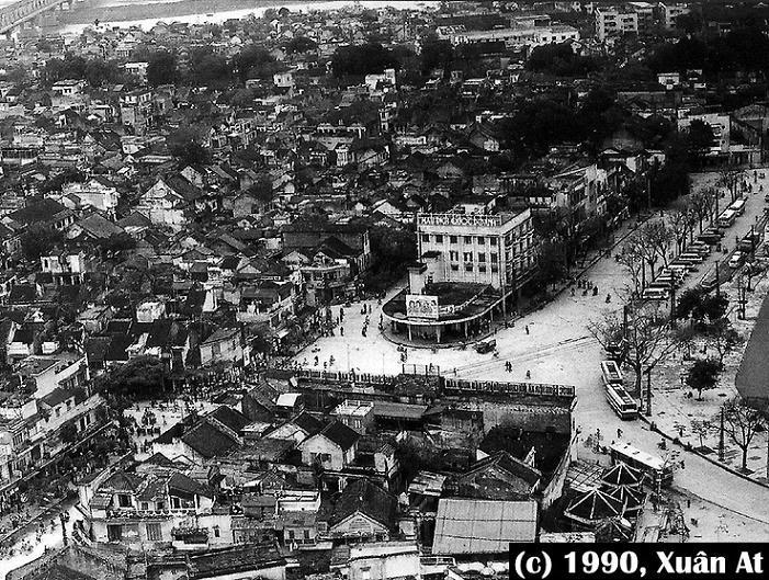 Quảng trường Đông Kinh Nghĩa Thục trước đây