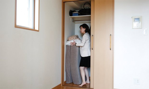 Chị Saeko Kushibiki ở Fujisawa cũng quyết định chỉ sở hữu những thứ mình thực sự thích.