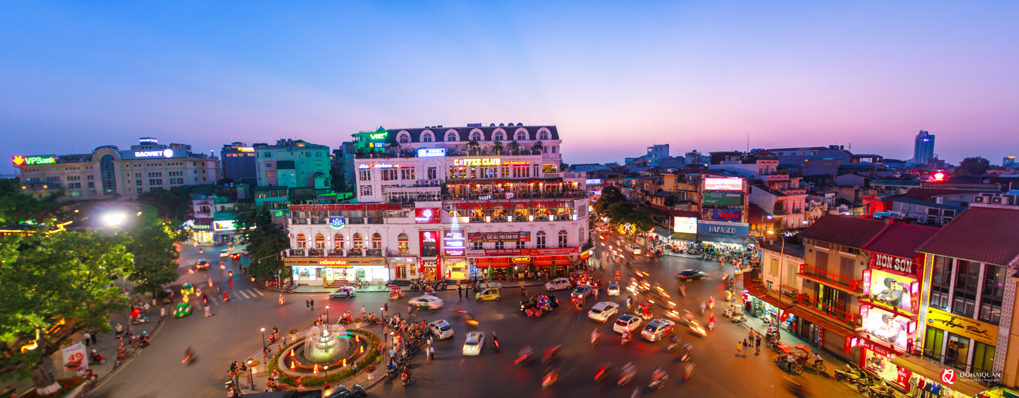 Quảng trường Đông Kinh Nghĩa Thục