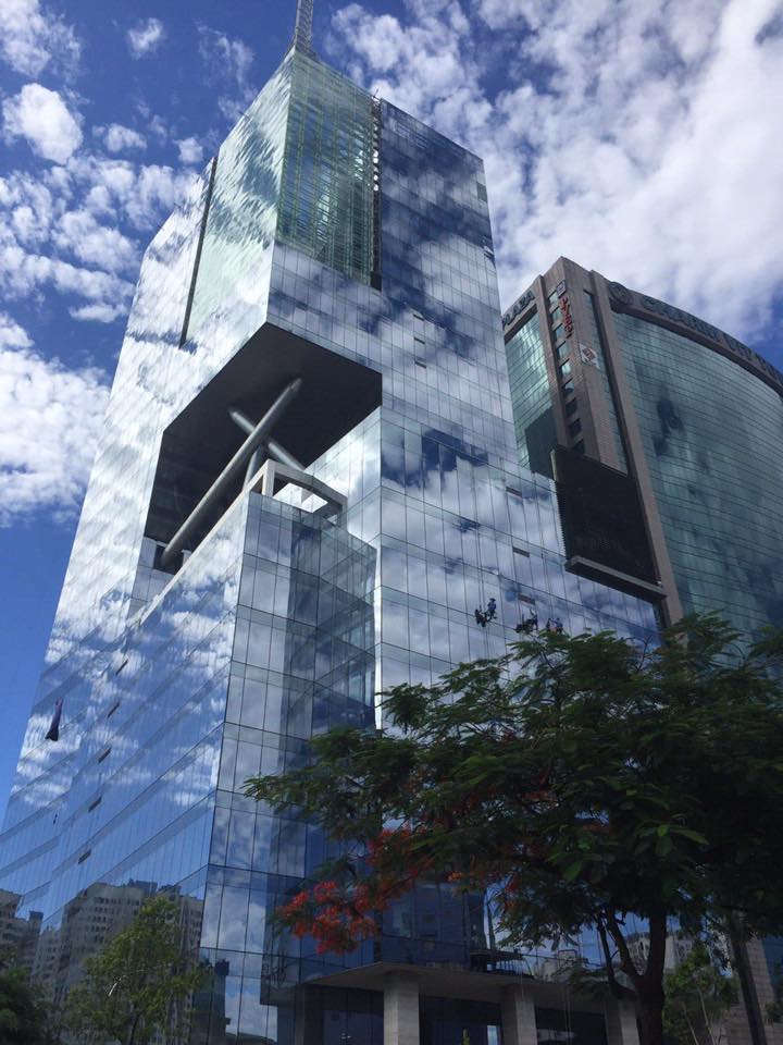 Trụ sở Cục Tần số giống như một tòa tháp vô hình – Invisible building
