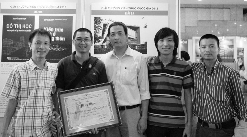 KTS Hoàng Thúc Hào và các cộng sự VP Kiến trúc 1+1>2