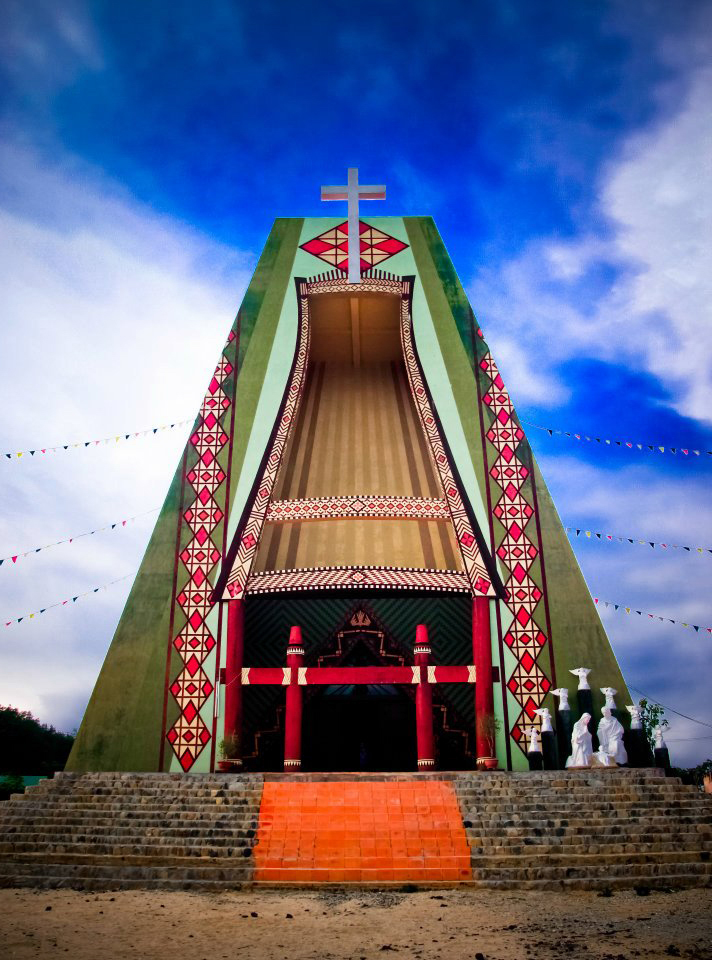 Nhà thờ mới của Kontum - Giá trị về kiến trúc (mang hình ảnh nhà rông)