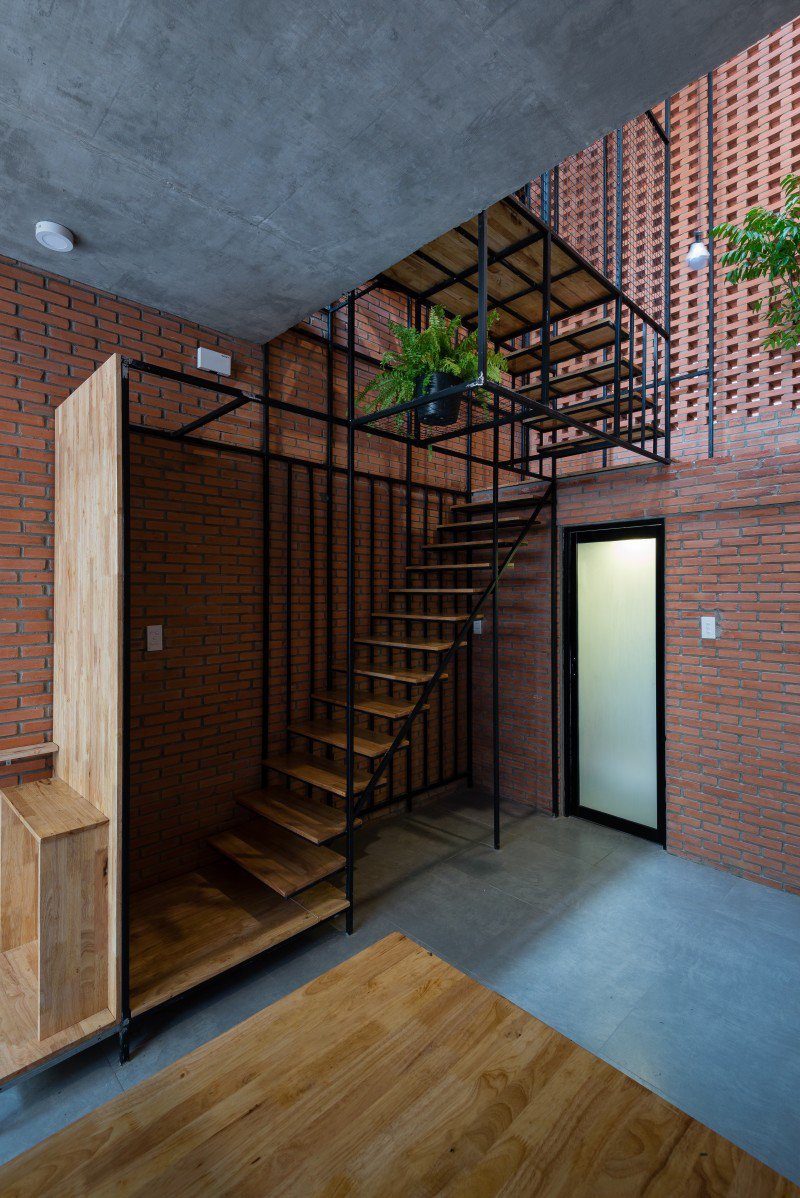 BT house-17