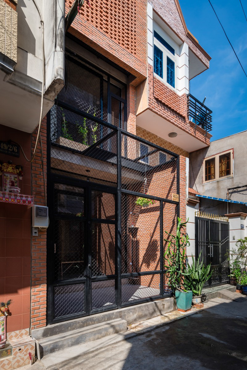 BT house