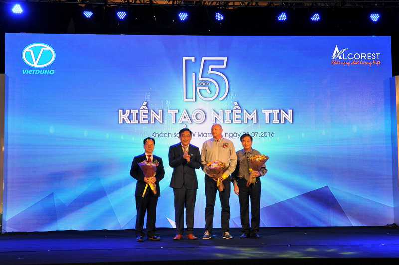 15-nam-thanh-lap-nhom-viet-dung (71)