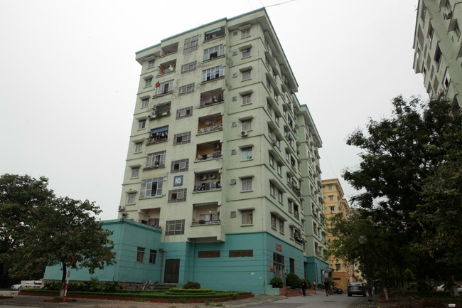 Chung cư N5, Đồng Tàu, phường Thịnh Liệt (Hoàng Mai, Hà Nội) nhìn từ bên ngoài