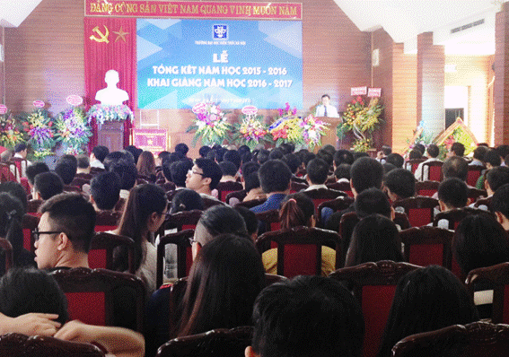 Lễ khai giảng năm học 2016-2017 trường Đại học Kiến trúc Hà Nội.