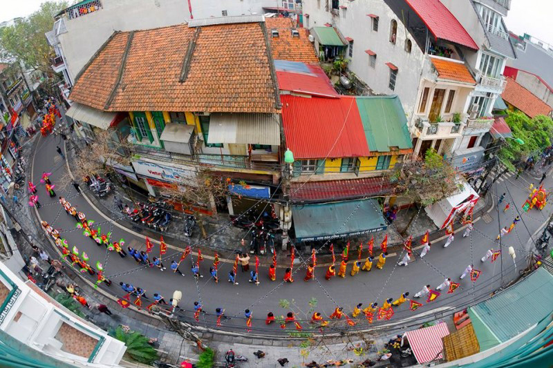 Hội qua phố - Phạm Quốc Dũng