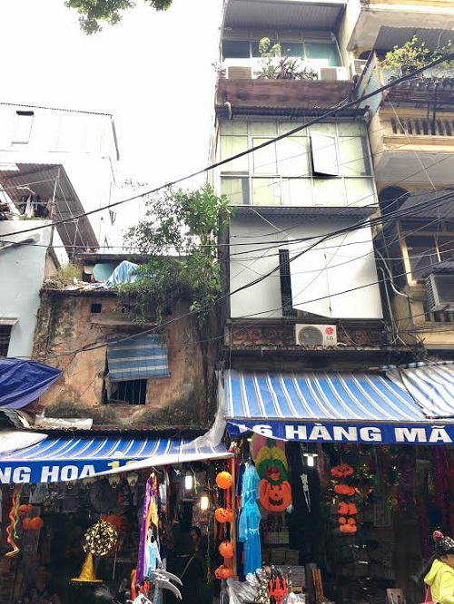 Diện mạo chung của những căn nhà trên phố Hàng Mã.