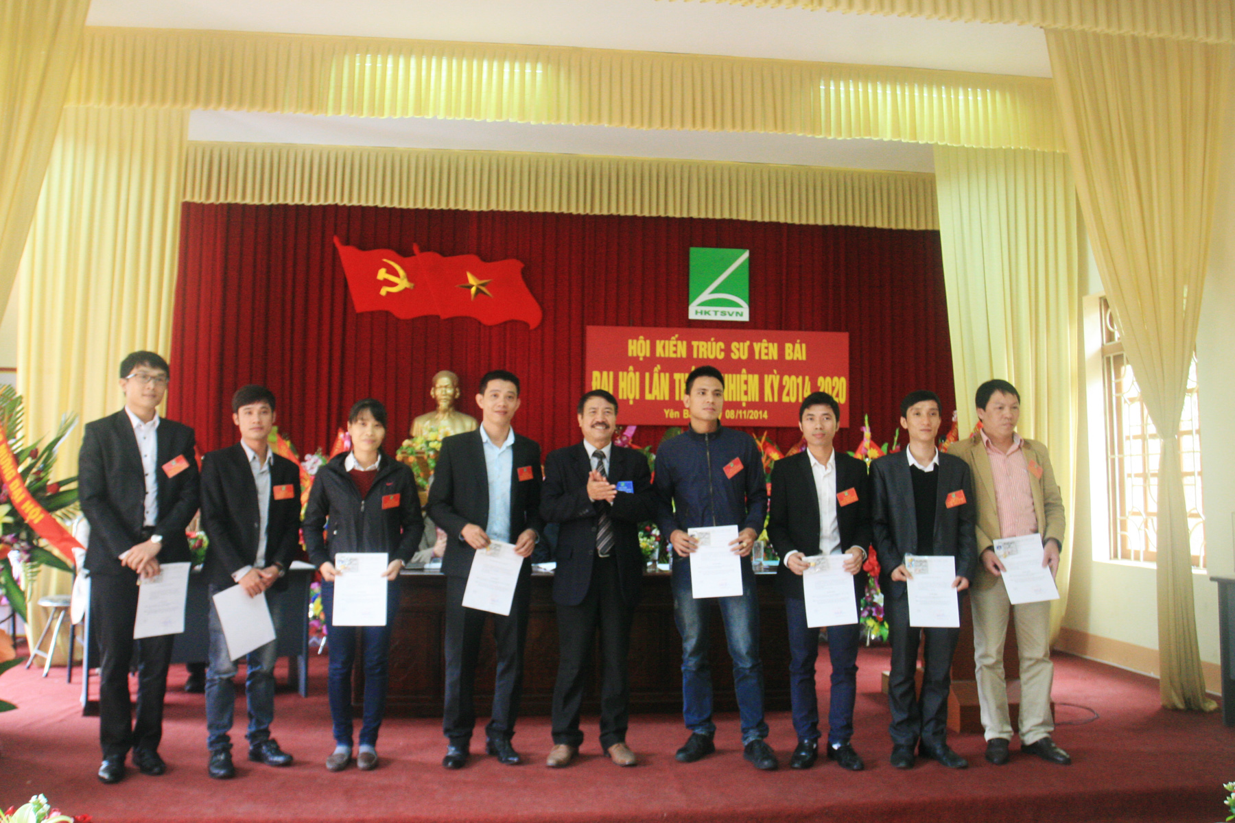 Hội KTS Yên Bái kết nạp thêm 8 hội viên mới
