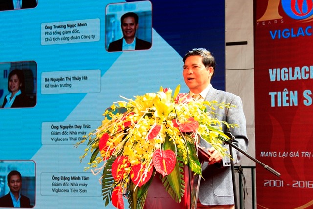 Ông Đinh Quang Huy - Chủ tịch Hiệp hội Gốm sứ xây dựng Việt Nam, nguyên Tổng giám đốc TCT Viglacera chia sẻ về những quyết định trên con đường phát triển và sự thành công của Công ty CP Viglacera Tiên Sơn.