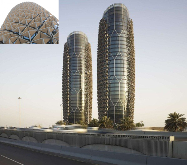Tháp văn phòng 29 tầng Al Bahar Abu Dhabi, UAE, đóng kín ĐHKK, che nắng cho tường toàn kính 3 mặt (trừ Bắc), giảm được 50% BXMT.