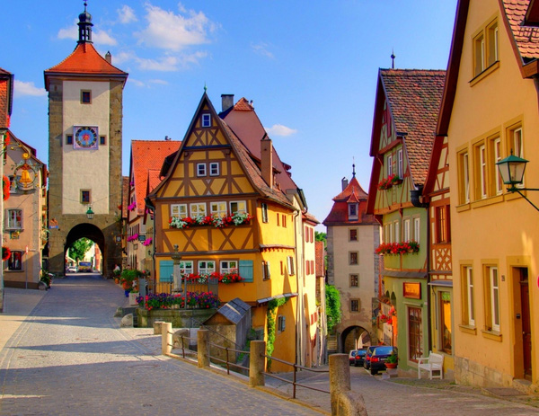 Làng Rothenburg tựa như một khung cảnh trong hoạt hình Disney.