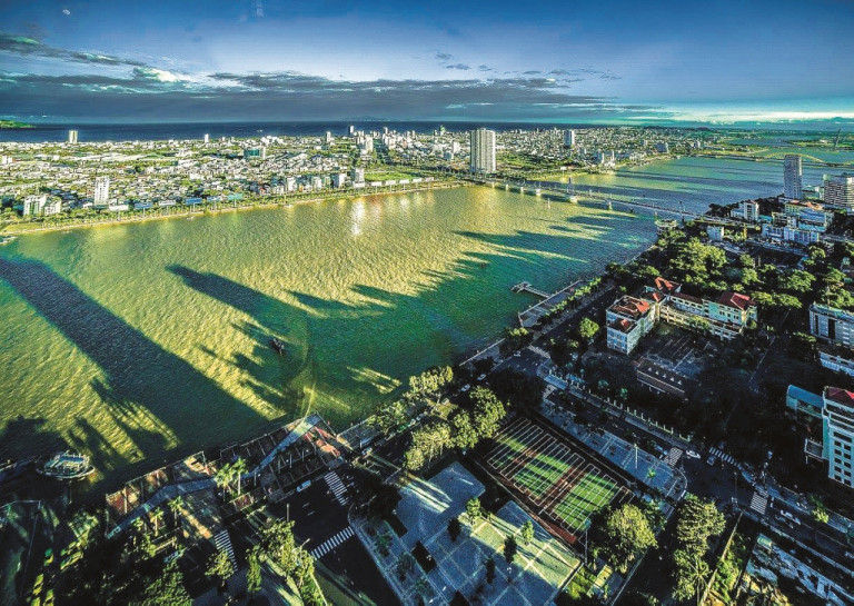 Cảnh quan Sông Hàn (ảnh: KTS Nguyễn Phú Đức)