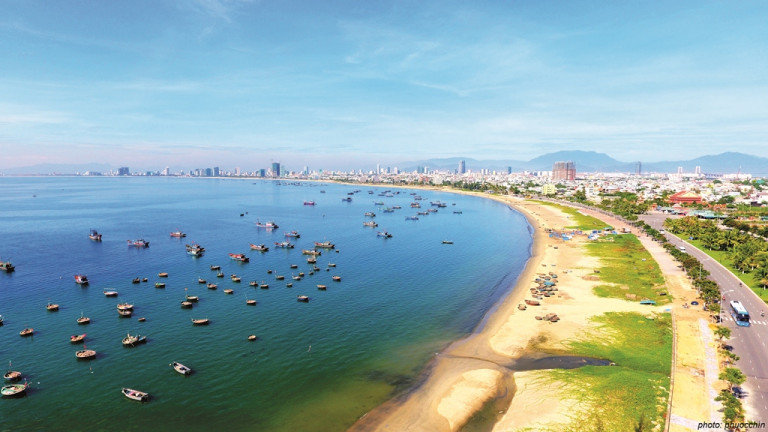 Bãi biển Đà Nẵng (ảnh: Lê Phước Chin)