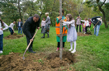 Families plant ‘birthday trees’ for children